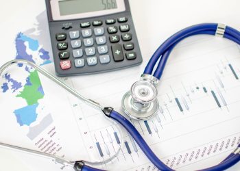 STJ: plano de saúde não pode recusar cliente por estar negativado.