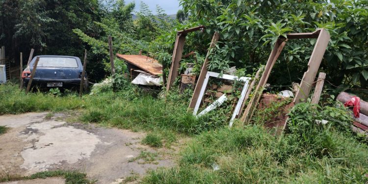 Moradores do Barro Preto denunciam Bota Fora clandestino.