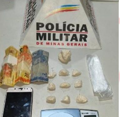 Homem é preso por tráfico de drogas no Centro de São João Del Rei