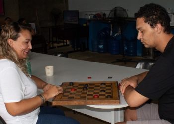 Tratamento para sofrimento ou transtornos mentais está disponível na rede pública de saúde de todo o estado.