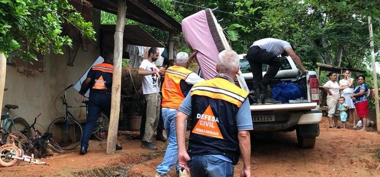 Defesa Civil e Corpo de Bombeiros de Minas Gerais alertam para chuvas fortes nos próximos dias.