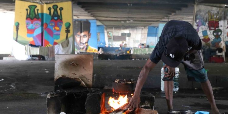 Economia solidária é ferramenta na inclusão da população de rua.