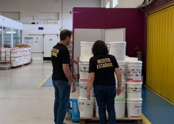 Empresário de Varginha é preso em operação contra sonegação fiscal no setor de açaí.