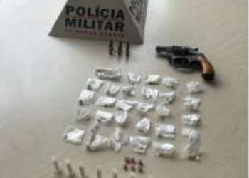 Jovem foi preso na tarde de ontem (06), por tráfico de drogas, em Bom Jardim de Minas.