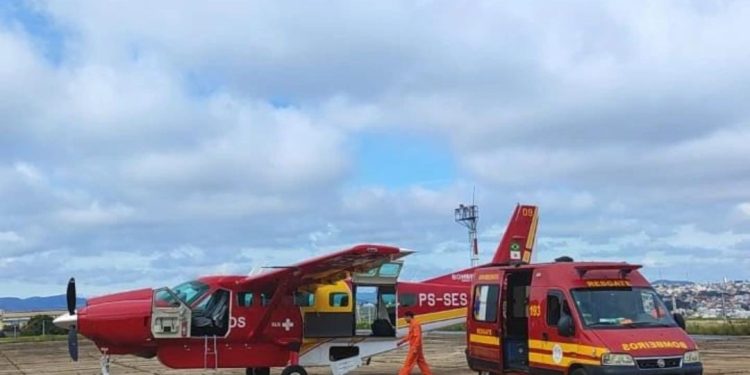 Bombeiros fizeram transferência de recém nascido