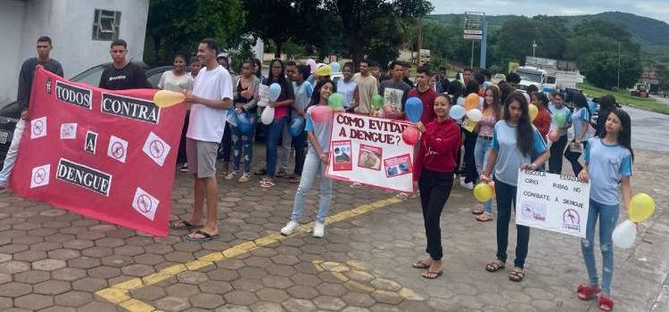 Rede estadual de ensino de Minas Gerais realiza ações de combate à dengue nas escolas.