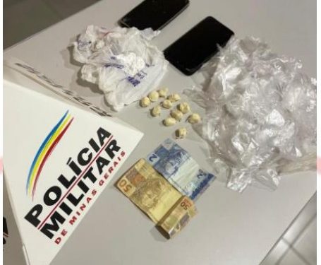 Dois homens foram presos em flagrante por tráfico de drogas em Nazareno.