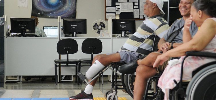Inclusão e direitos de pessoas com deficiência são discutidos em fórum realizado pela Sedese.