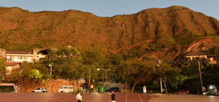 Defesa Civil Estadual alerta para queda na temperatura e baixa umidade durante fim de semana.