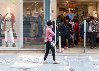 Índice de Confiança do Comércio aumenta 5,1 pontos em abril.