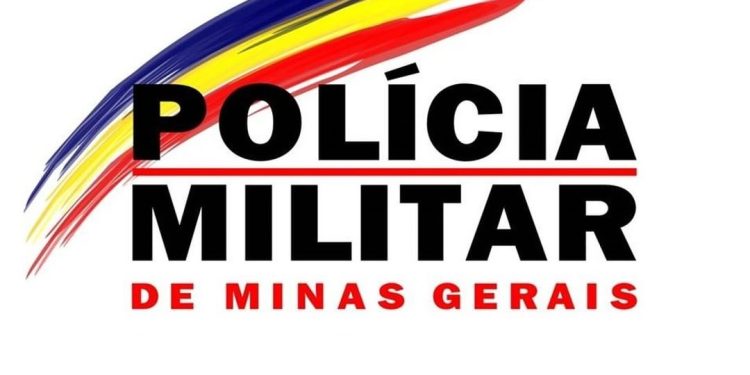 Polícia Militar apreende 18 pedras de crack no bairro Vila Santa Terezinha.