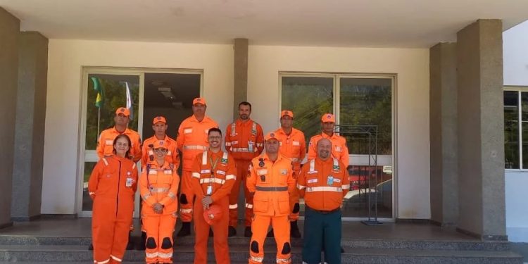 CORPO DE BOMBEIROS MILITAR DE BARBACENA EALIZA VISITA TÉCNICA À EMPRESA TRANSPETRO EM SANTOS DUMONT/MG.