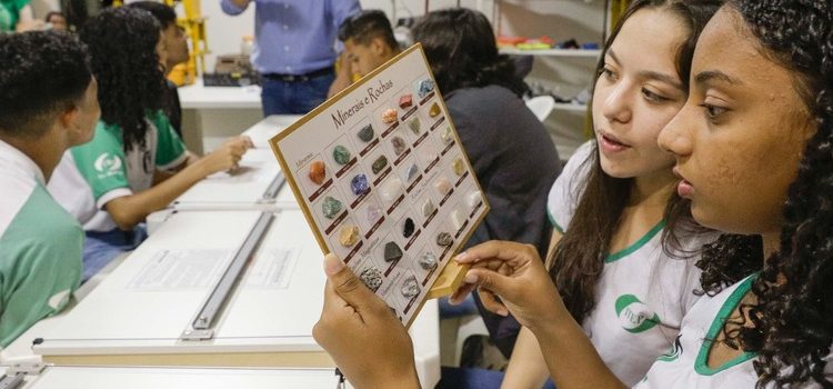 Período de credenciamento das instituições de ensino do Trilhas de Futuro já começou.
