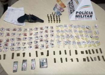 Polícia Militar prende dois por tráfico de drogas em Bom Jardim de Minas.
