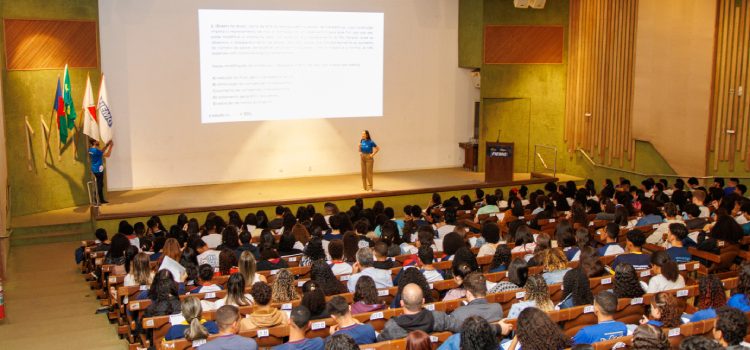 Simulado do Enem aponta que 60% dos estudantes da rede estadual têm nota para garantir vaga em universidades públicas