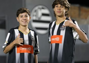 Athletic negocia atletas com o Bahia