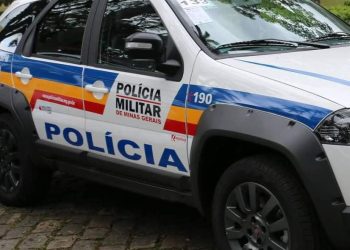 Carro é furtado em Tiradentes