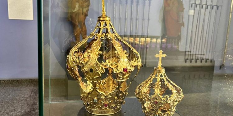 Catedral celebra 70 anos da Coroação Pontifícia da imagem da padroeira