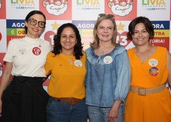 “TROUXEMOS ATÉ A PRESIDENTE NACIONAL DO PT EM SÃO JOÃO DEL-REI”, DESTACA LÍVIA GUIMARÃES, CANDIDATA A PREFEITA