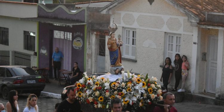 Fé e tradição popular marcam festa do Rosário e São Benedito em Ritápolis