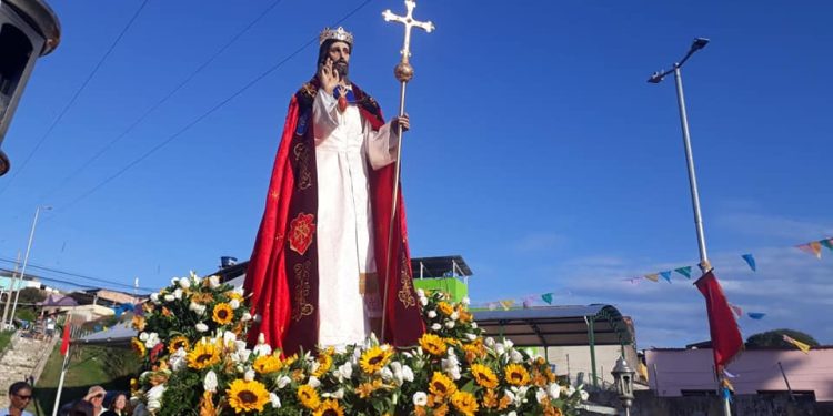 Comunidade Cristo Rei realiza festa ao padroeiro