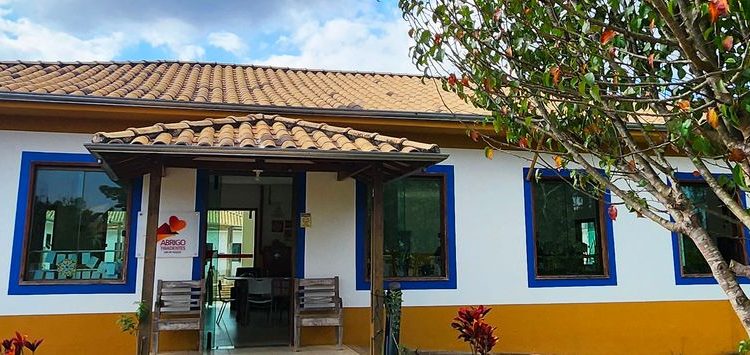 Abrigo Tiradentes Lança Campanha de Doações para Bazar Beneficente e Necessidades dos Idosos