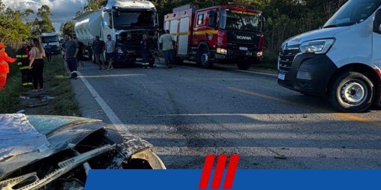 Bombeiros atendem acidente automobilístico com vítima fatal na BR 265
