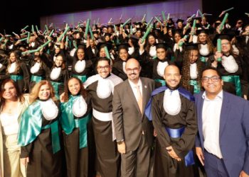 Governo de Minas forma 126 estudantes de curso Técnico em Podologia do Trilhas de Futuro
