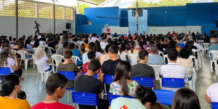 Mais de 300 pessoas participam do “Hosana 2024” em Lagoa Dourada