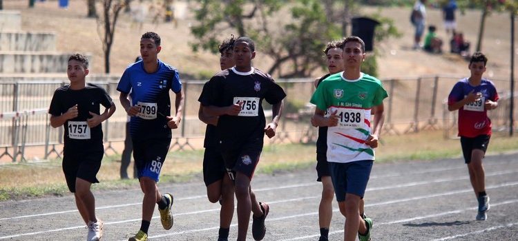 Jogos Escolares reúnem mais de 17 mil estudantes em busca de vaga para a etapa estadual em Minas