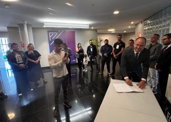 Vereador Fernando Inspetor toma posse na nova diretoria da União dos Vereadores de Minas Gerais