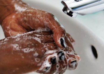 Secretaria de Estado de Saúde orienta sobre prevenção de doenças diarreicas e infecções transmitidas por água e alimentos