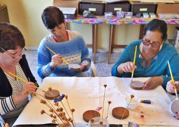 Com talento e criatividade, Projeto Social do Tijuco já apresenta resultado de aulas de artesanato
