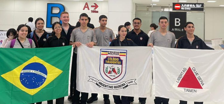 Estudantes mineiros conquistam medalhas em Olimpíada Internacional de Matemática no Japão