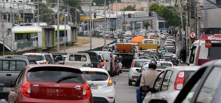 Exigência do Certificado de Registro e Licenciamento de Veículo começa na próxima segunda-feira (1/9) para automóveis com finais de placa 1, 2 e 3