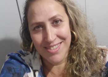 Uma mulher que inspira — Adriana Gomes será homenageada com a Comenda Bárbara Eliodora