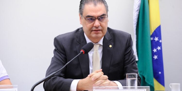 Deputado Lafayette de Andrada é reconhecido entre os parlamentares mais influentes do Congresso Nacional em 2025