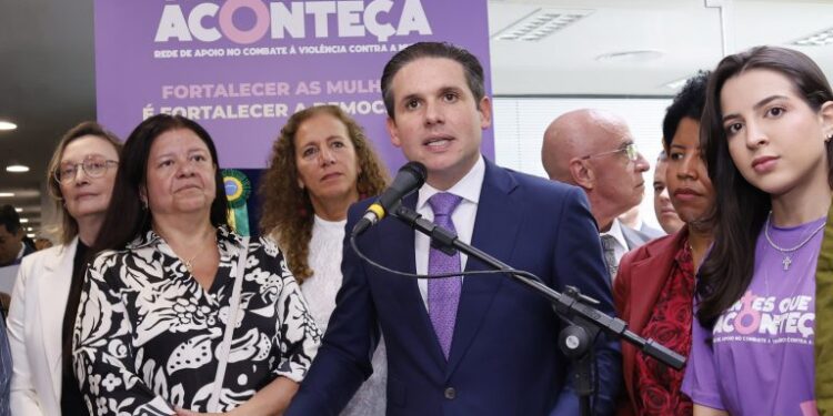 Hugo Motta inaugura Sala Lilás da Câmara para acolher mulheres vítimas de violência  Fonte: Agência Câmara de Notícias