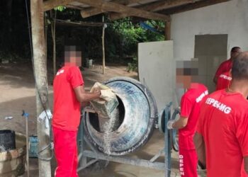 Penitenciária de Teófilo Otoni inaugura fábrica de blocos de concreto com mão de obra de presos