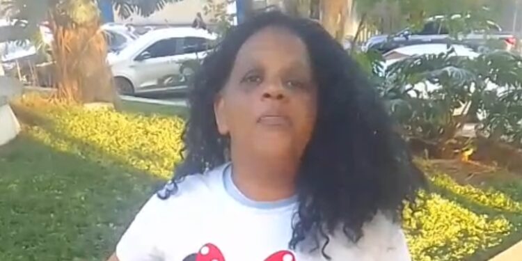 “Sem renda, sem benefício e lutando pela própria vida”: moradora de Barroso denuncia abandono e pede ajuda