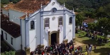 COBRANÇA DE R$ 55 MIL PARA JUBILEU HISTÓRICO LEVANTA QUESTIONAMENTOS SOBRE CRITÉRIOS ADOTADOS EM TIRADENTES