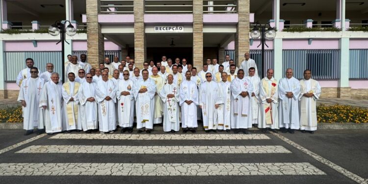 Clero diocesano se reúne em Cachoeira do Campo para retiro anual
