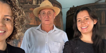 Após mudar de carreira, produtora mantém tradição familiar na produção de cachaça em Igarapé