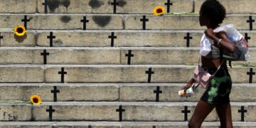 Mortes violentas caem 8,2% no país em 2025; feminicídios aumentam 4%